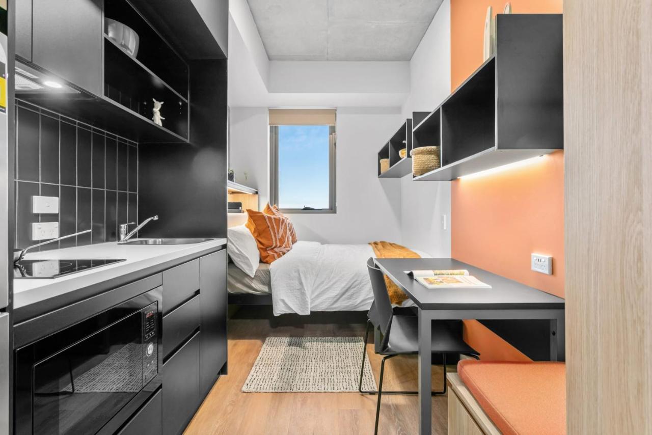 Comfy Stay At Switch Living In The Centre Of Аделейд Екстериор снимка