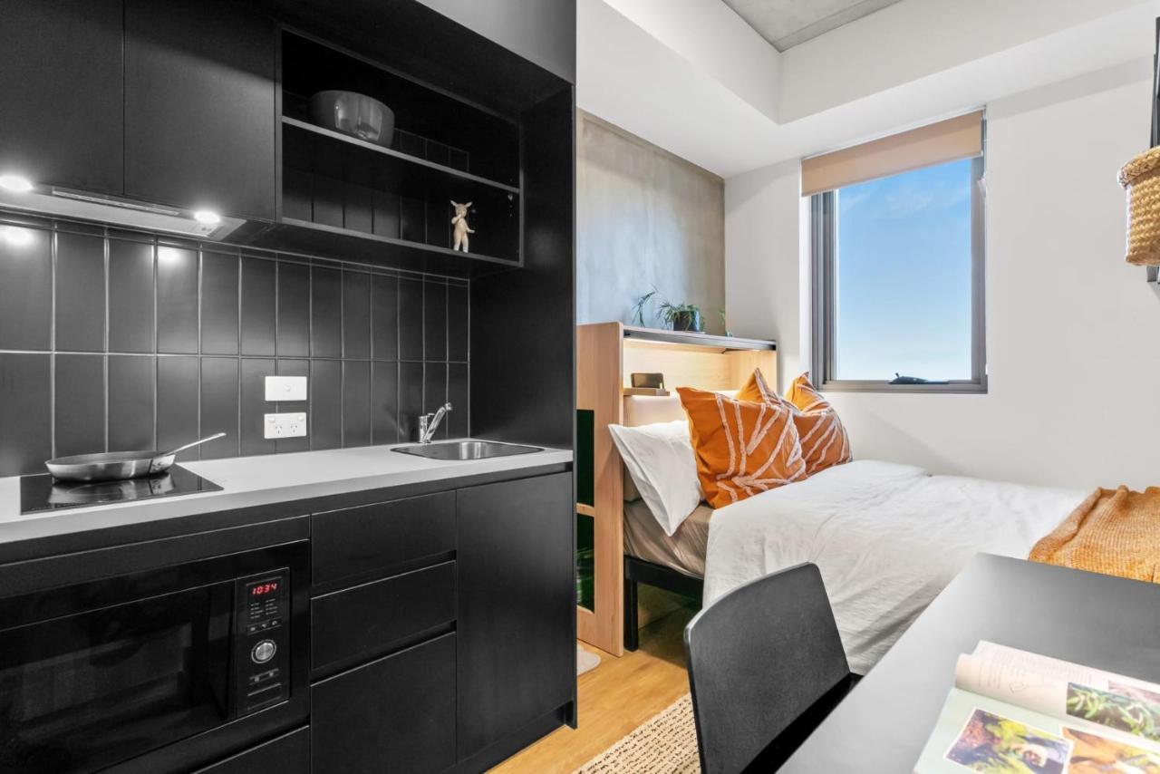 Comfy Stay At Switch Living In The Centre Of Аделейд Екстериор снимка