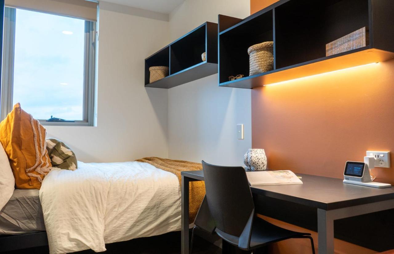 Comfy Stay At Switch Living In The Centre Of Аделейд Екстериор снимка