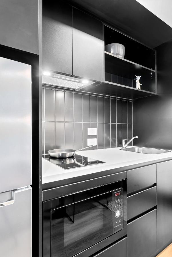 Comfy Stay At Switch Living In The Centre Of Аделейд Екстериор снимка