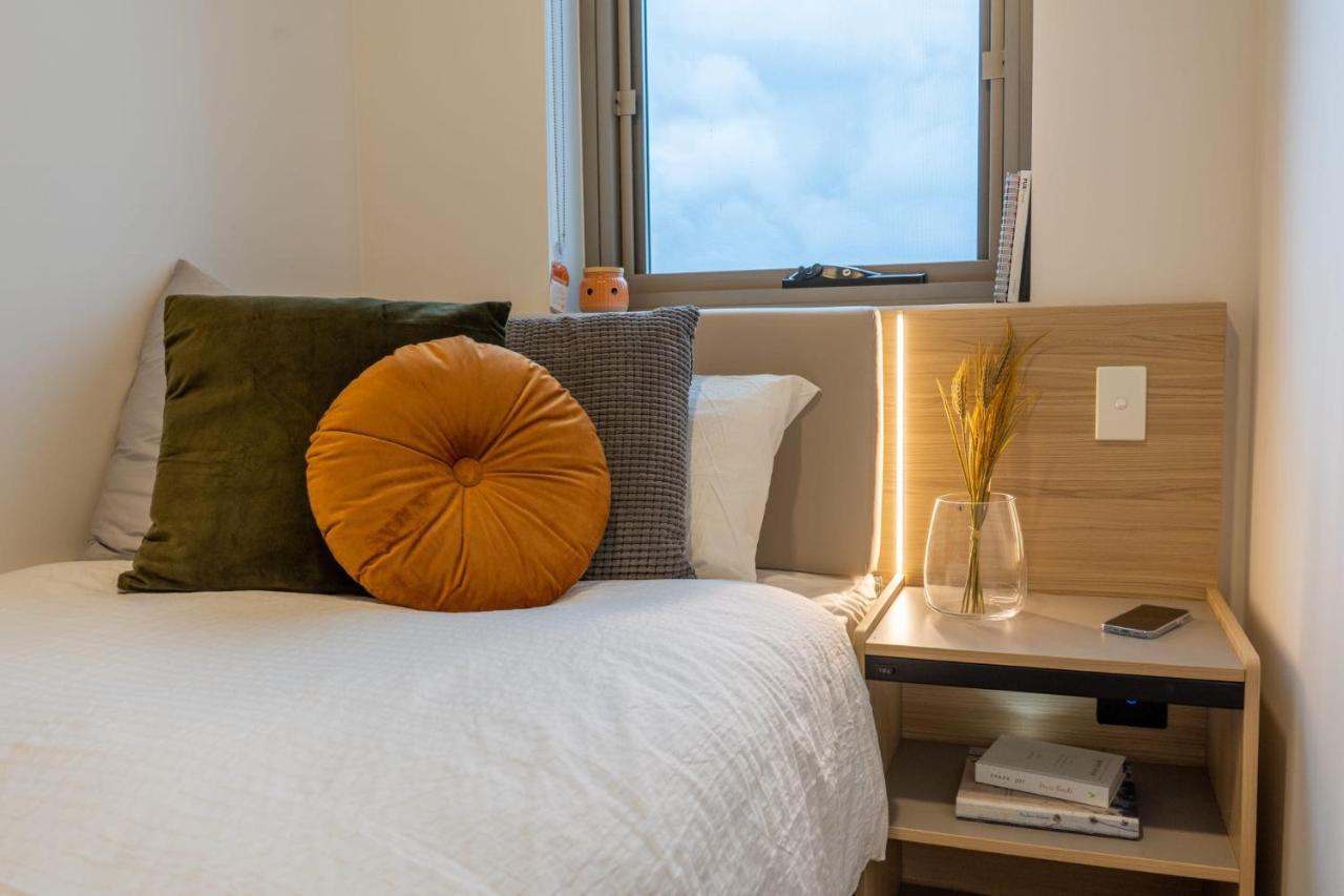 Comfy Stay At Switch Living In The Centre Of Аделейд Екстериор снимка