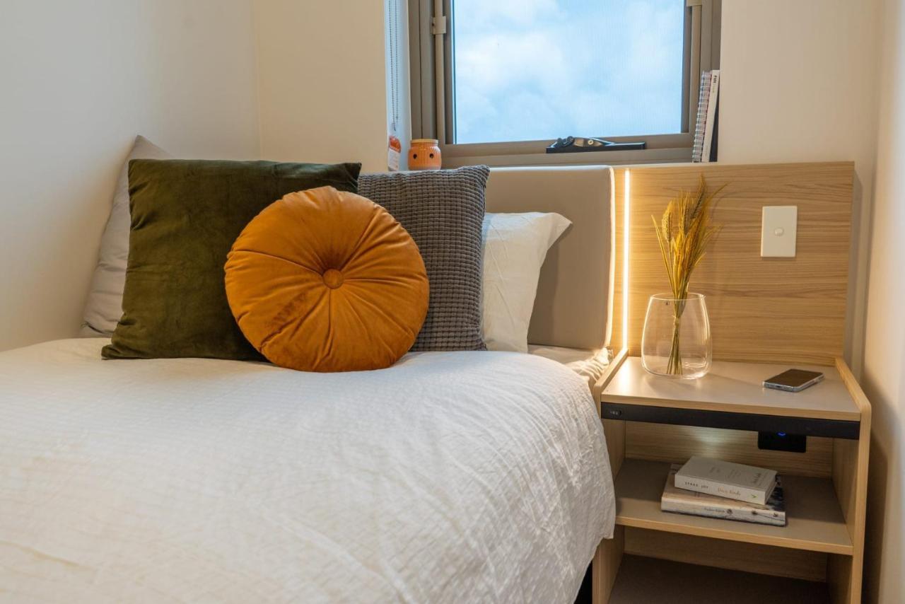 Comfy Stay At Switch Living In The Centre Of Аделейд Екстериор снимка