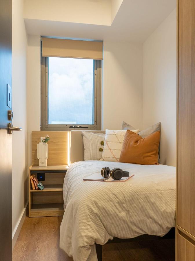 Comfy Stay At Switch Living In The Centre Of Аделейд Екстериор снимка