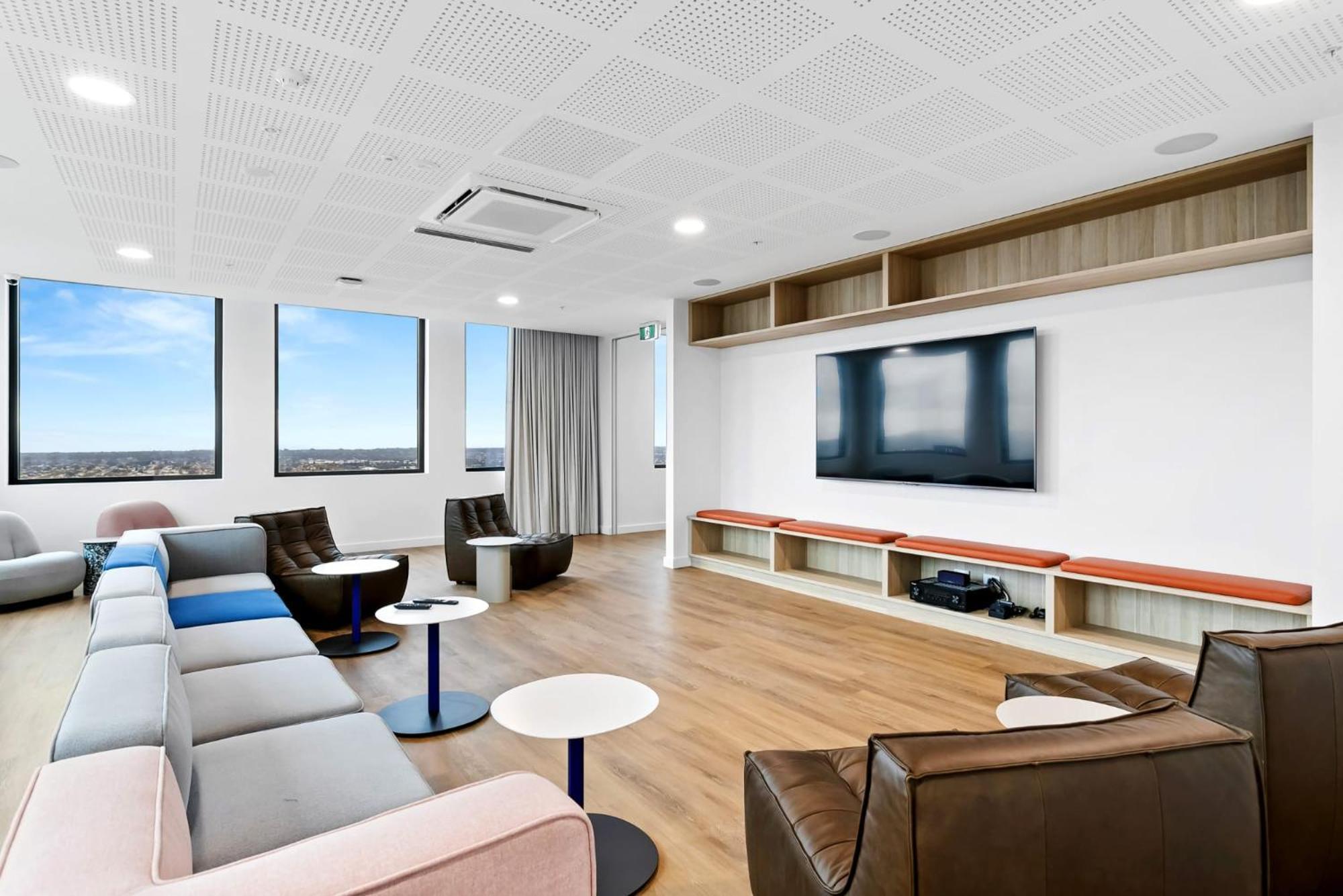 Comfy Stay At Switch Living In The Centre Of Аделейд Екстериор снимка